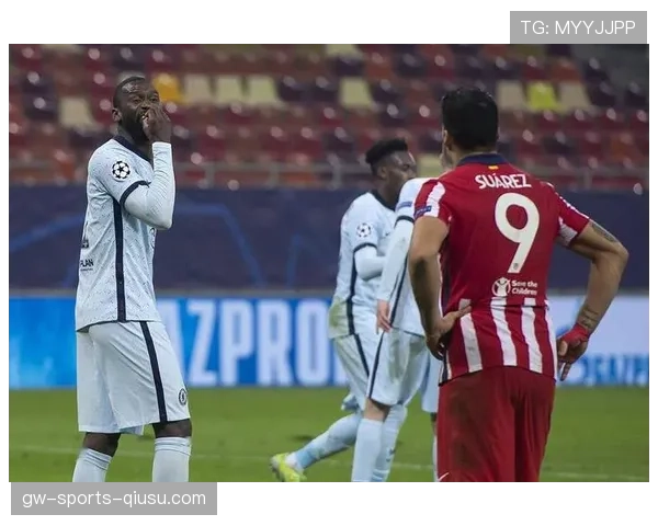 B费为何评价两极分化 战术价值与赛场表现反差解析