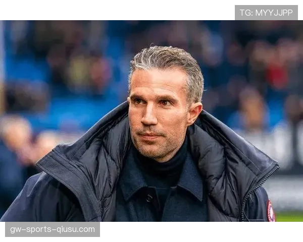 凯恩与范佩西：终结效率与战术角色如何定义两位英超传奇中锋的上限